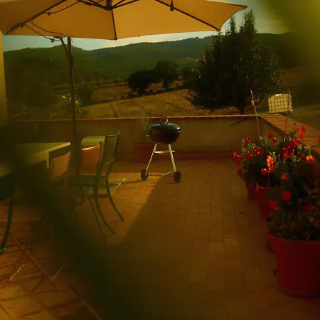 Alloggio in famiglia Cozy With Terrace, Ping Pong & Billiard Table