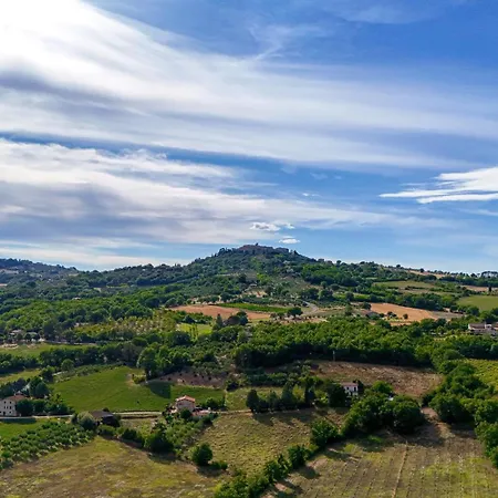 Cozy With Terrace, Ping Pong & Billiard Table *