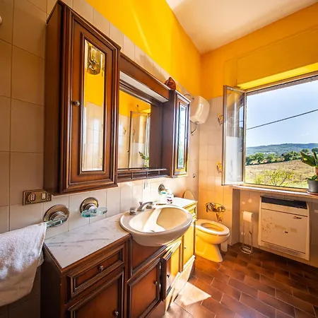 Cozy With Terrace, Ping Pong & Billiard Table Alloggio in famiglia Monte Molino